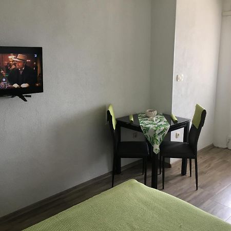 Апартаменты Studio Apartman Jojo Сень Экстерьер фото